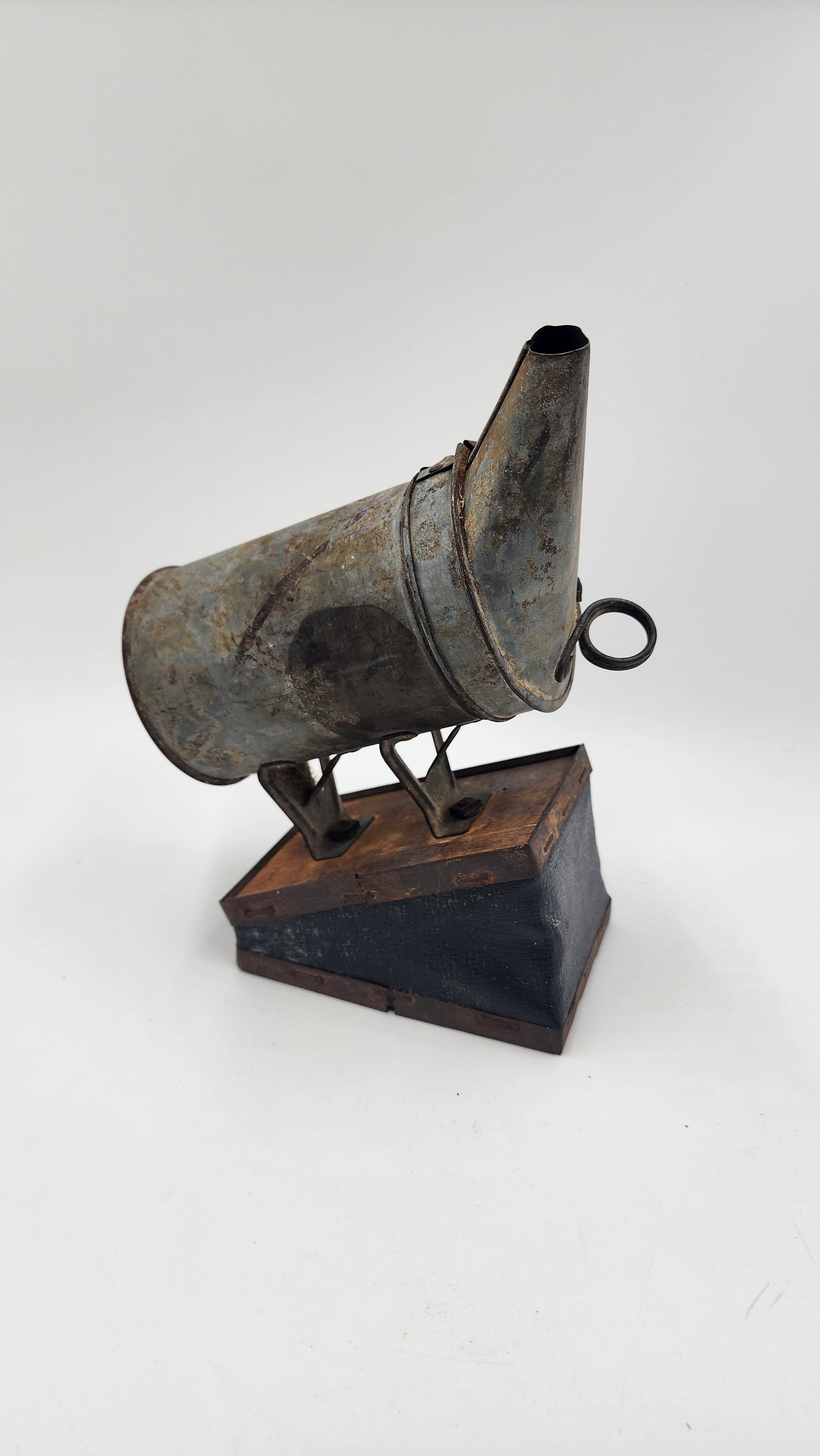 Vintage Antique Bee Smoker - Farmhouse Decor Rustic Home Accent Honey Maker Collectible - Thecosmicaccess