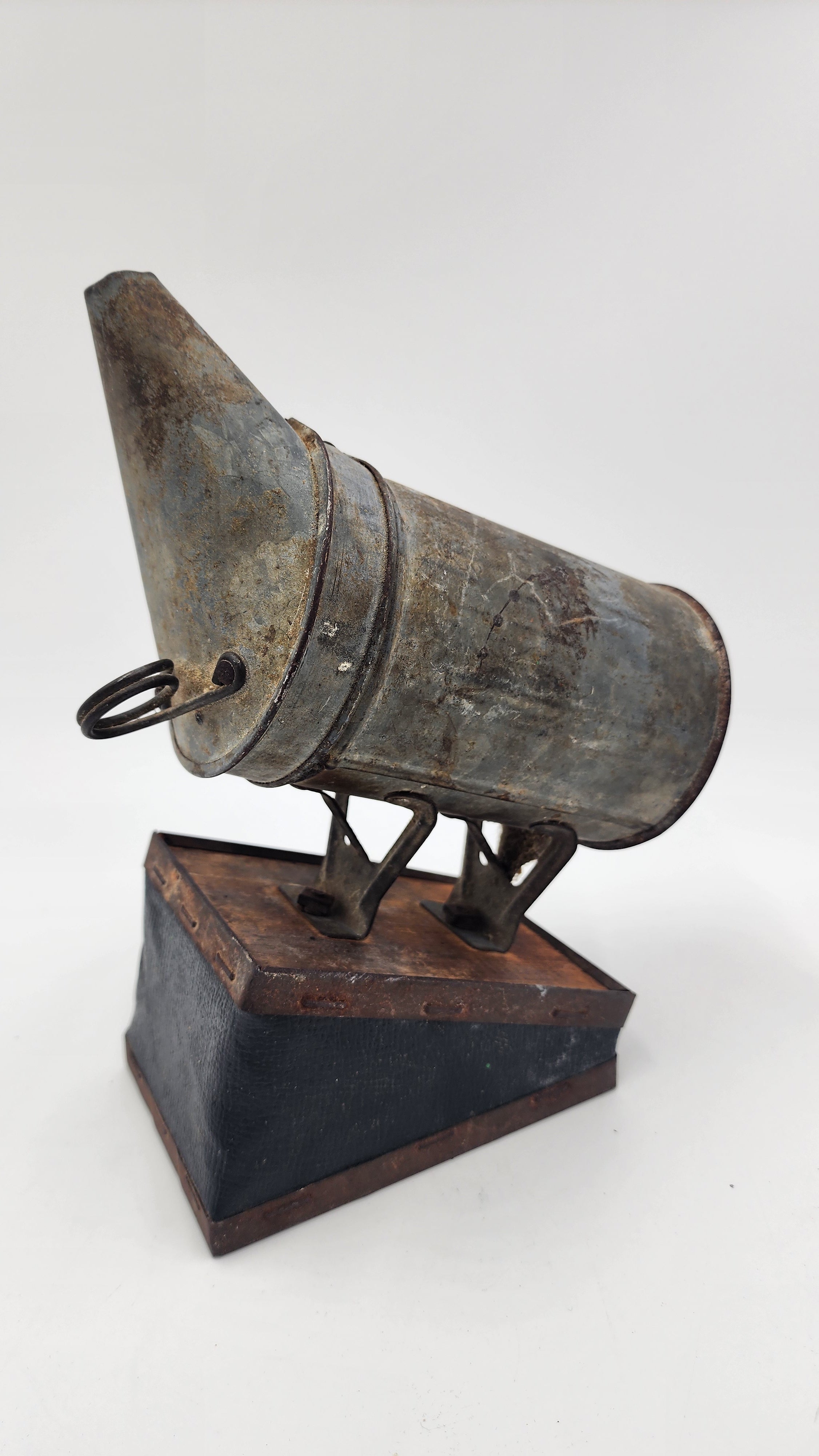Vintage Antique Bee Smoker - Farmhouse Decor Rustic Home Accent Honey Maker Collectible - Thecosmicaccess