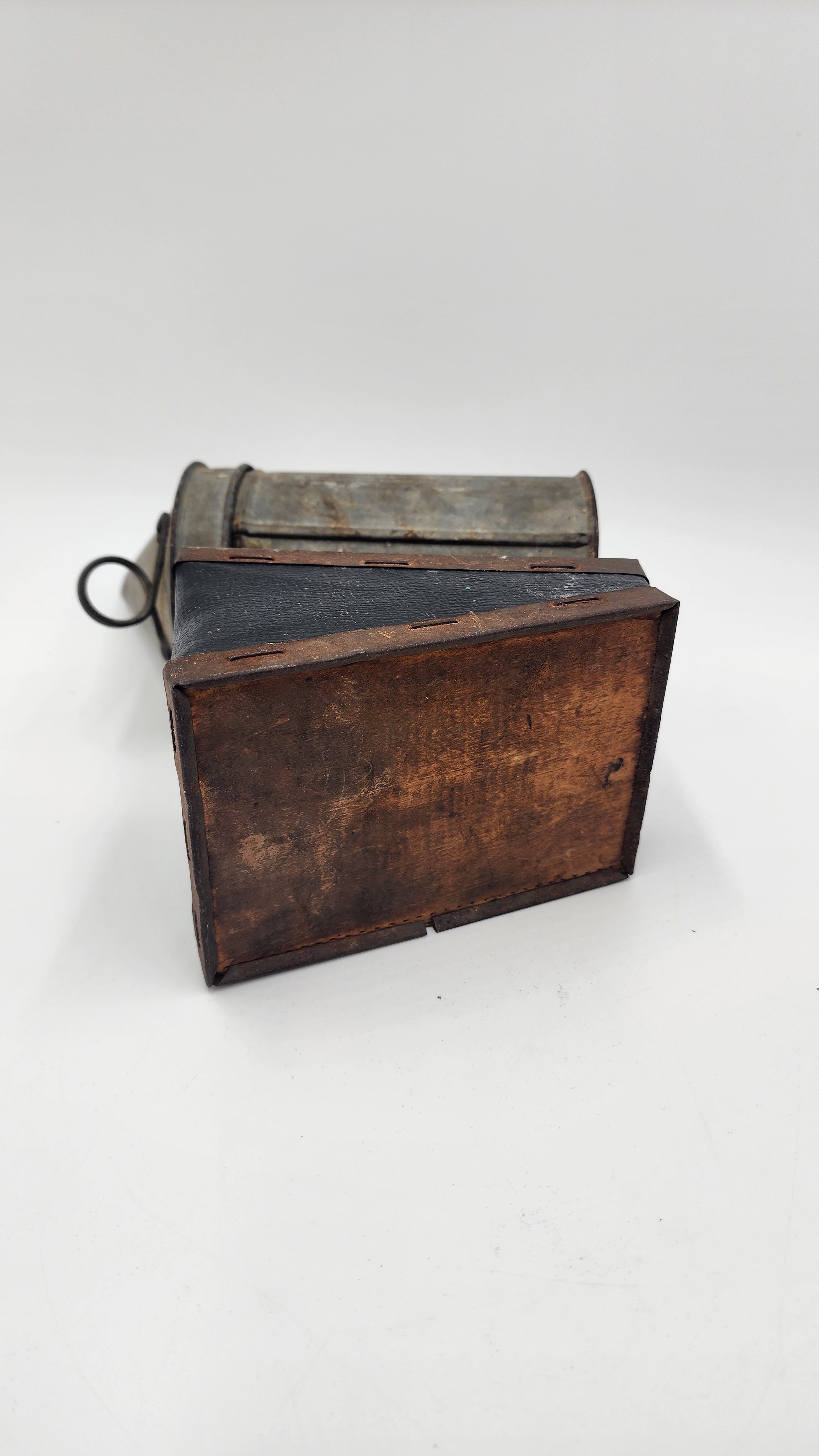 Vintage Antique Bee Smoker - Farmhouse Decor Rustic Home Accent Honey Maker Collectible - Thecosmicaccess