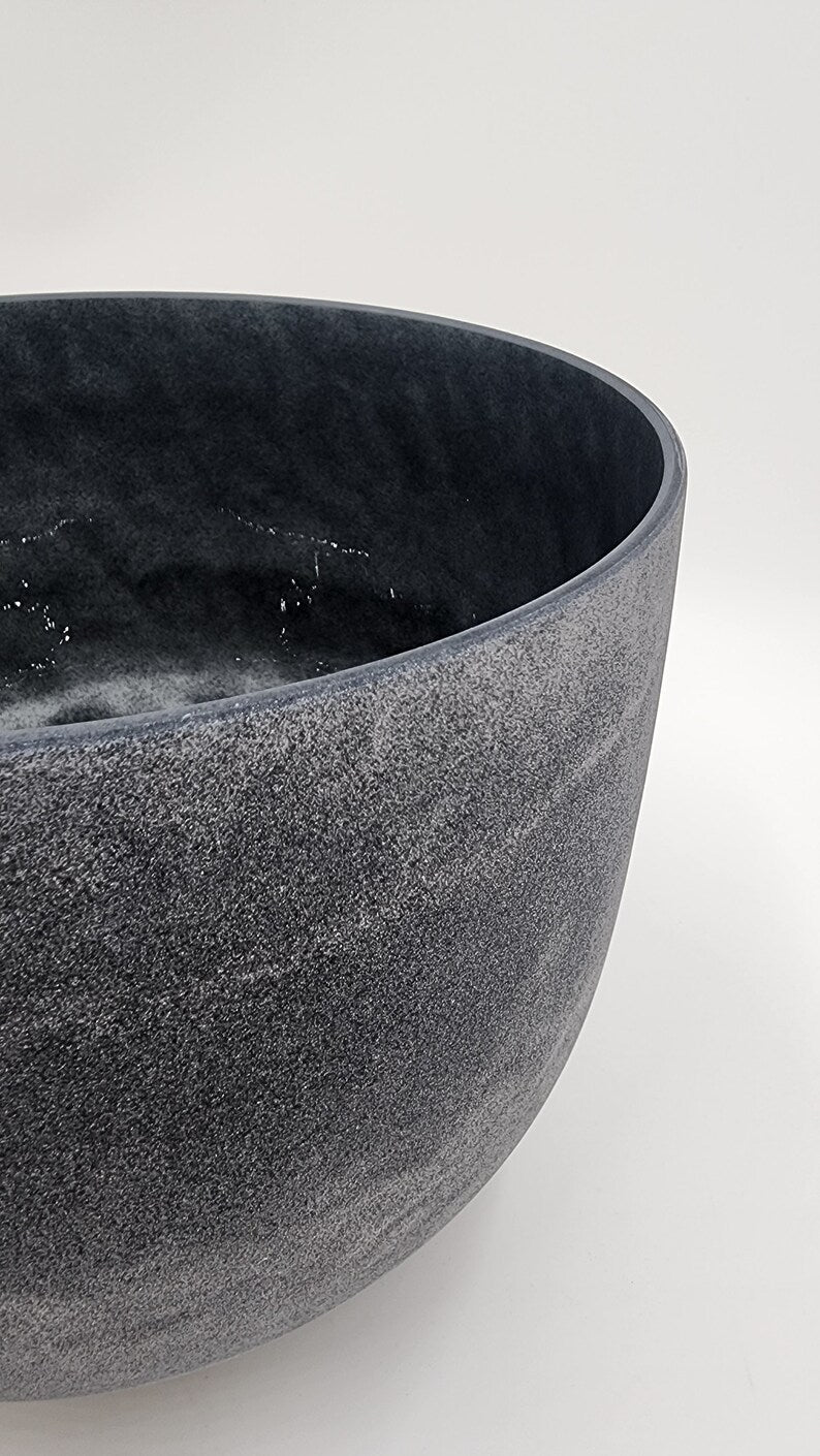 432Hz D# Obsidian Gem Fused Crystal Singing Bowl Solar Plexus Chakra with Padded Case, Striker, O-ring - Enhance Grounding Spiritual Growth - Thecosmicaccess