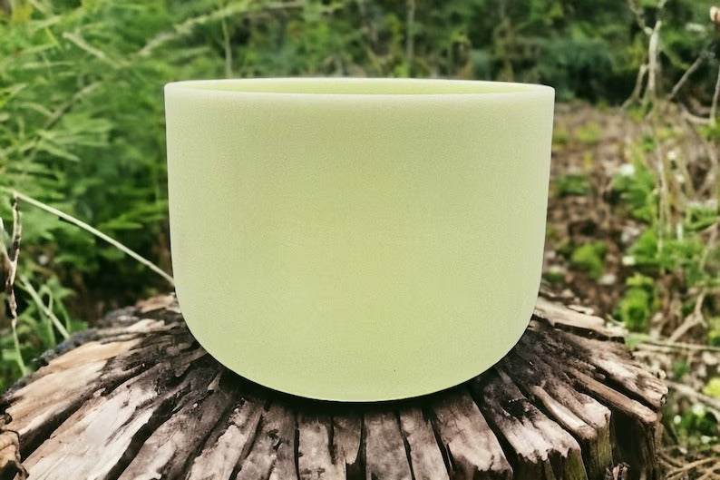 Elevate Your Meditation with the Enchanting 8" Emerald Crystal Singing Bowl in C Note - Experience the Harmonic Power of Green - Thecosmicaccess