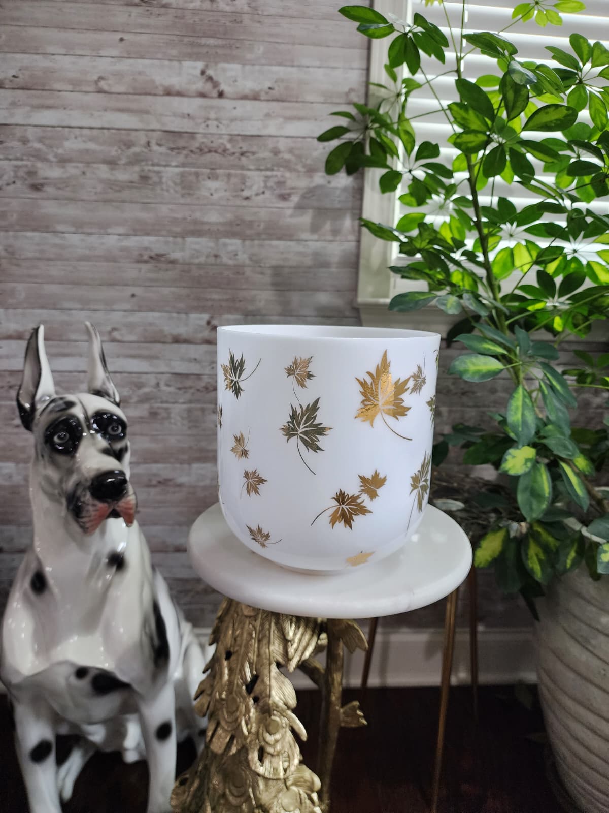 7 inches Opal Gem fused Crystal Singing Bowl w/ Real Gold Maple Leaf Pattern includes Padded Secure Case, O-ring, and Striker