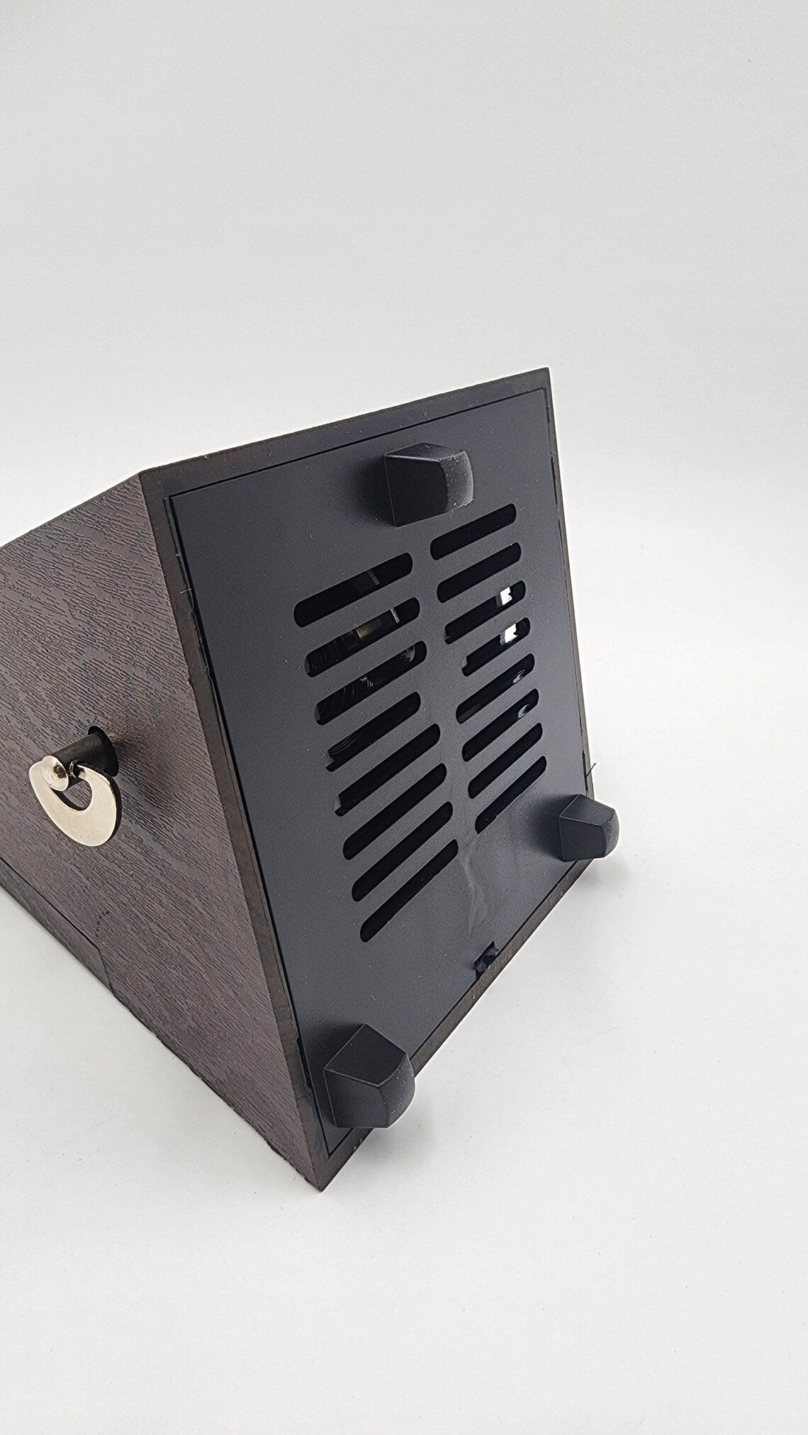 Universal Mechanical Metronome for Piano, Guitar, Violin, Drums | Wood Grain Brown | Rhythm Mastery and Tempo Control - Thecosmicaccess