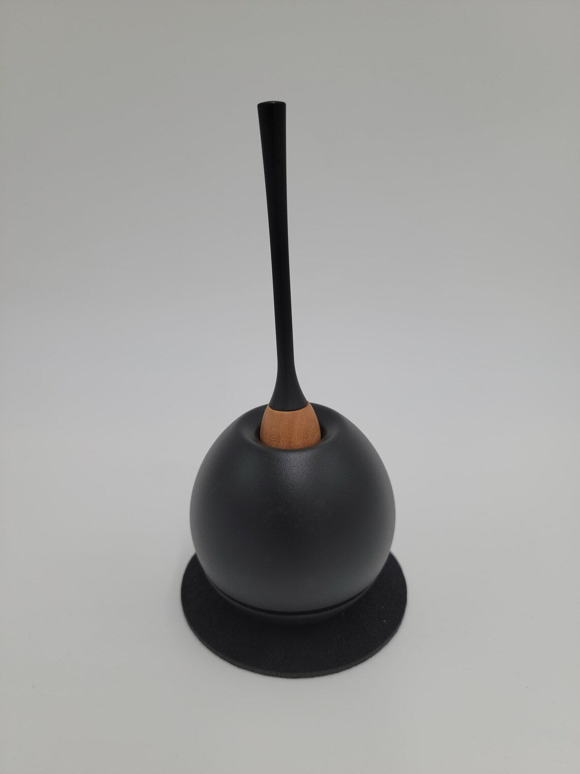 Japanese Singing Bell Sotto Cherin Orin Gold/Black Color - Modern Furniture Altar Bell Set with Phosphorus Bar - Thecosmicaccess