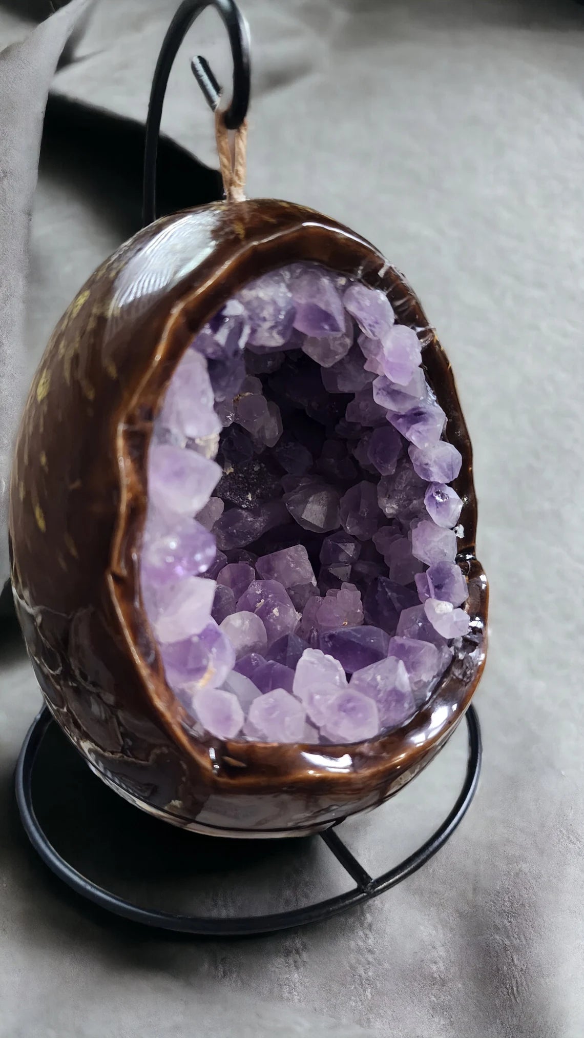 Handcrafted Natural Amethyst Dinosaur Egg Table Lamp - Bedroom LED Night Light and Home Decor Accent - Thecosmicaccess