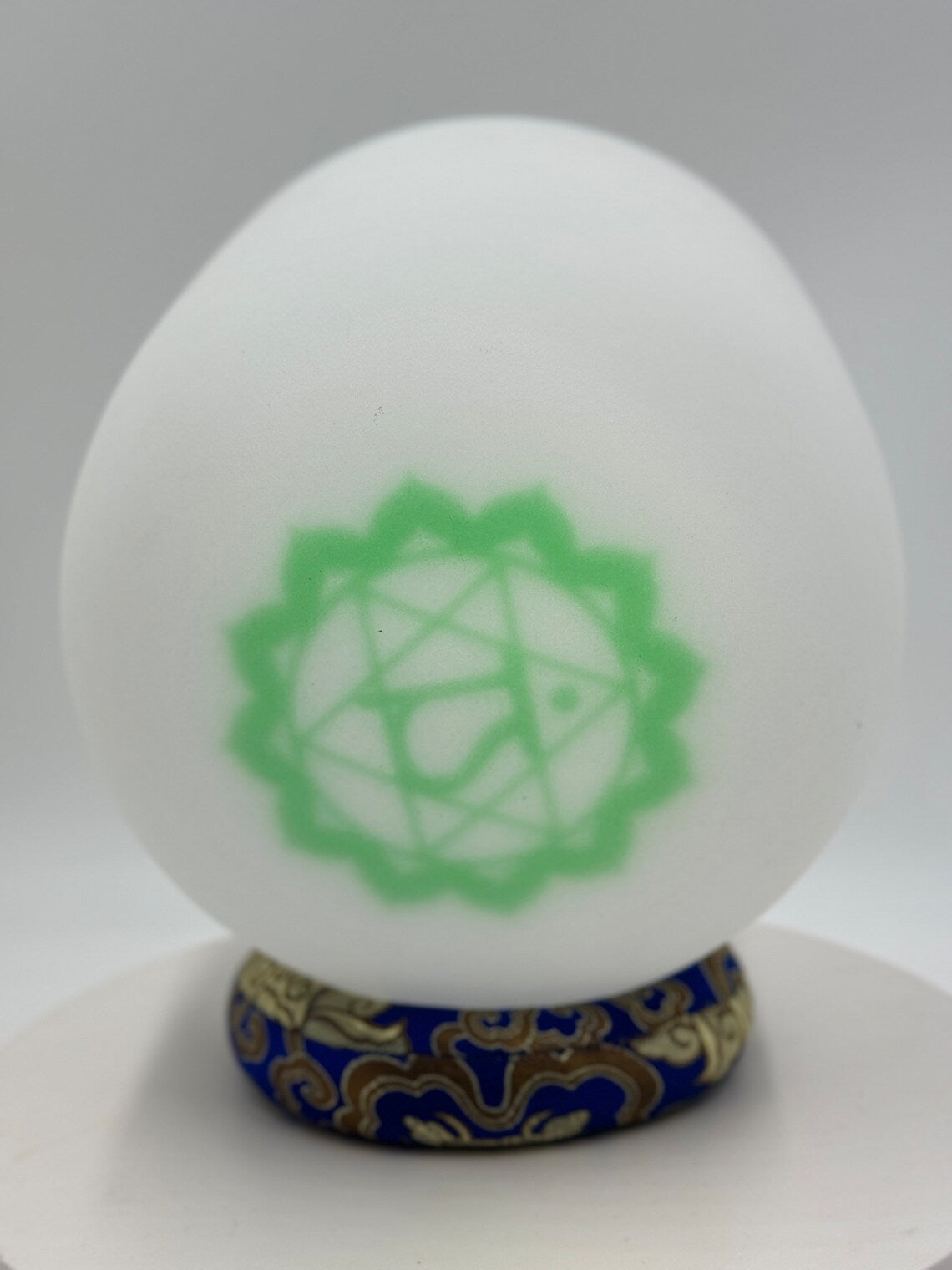 Serenity in Sound: White Quartz Crystal Singing Bowl for Chakra Balancing and Meditation Practices - Thecosmicaccess