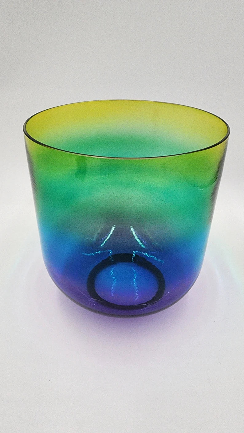 Celestial Harmonies: The Enchanting Aura of the 7" D# Note Chroma Aurora Clear Crystal Singing Bowl - Thecosmicaccess