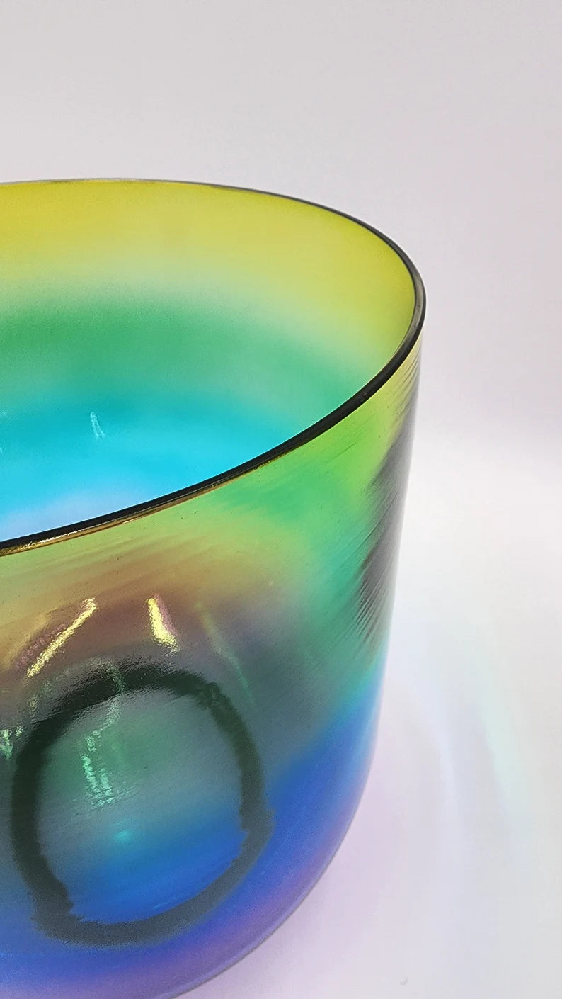 Celestial Harmonies: The Enchanting Aura of the 7" D# Note Chroma Aurora Clear Crystal Singing Bowl - Thecosmicaccess