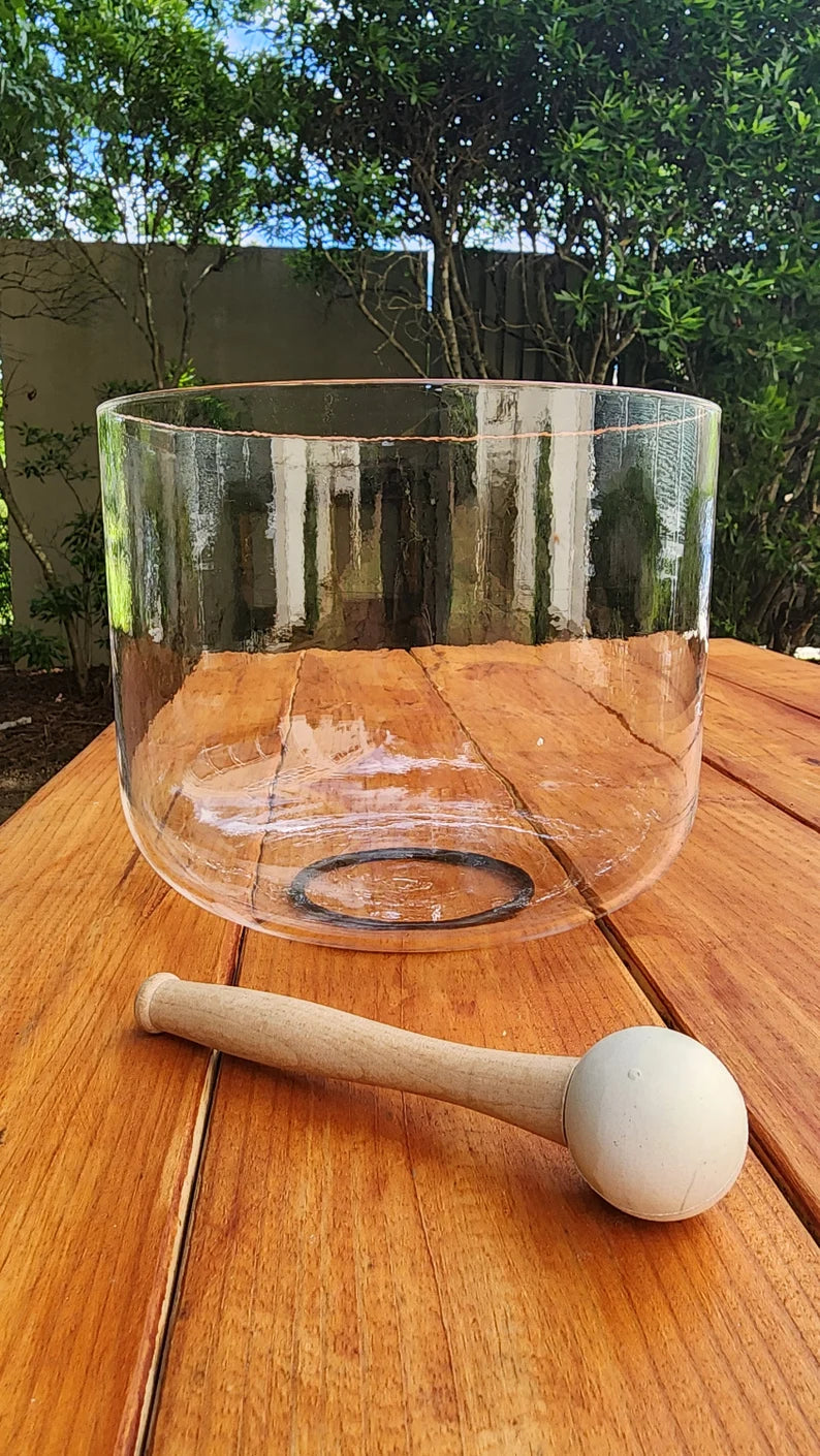 Rare 2nd Octave 9 inch Clear Crystal Singing Bowl E Note Chakra Solar Plexus with Padded Case, A Striker and an O-ring