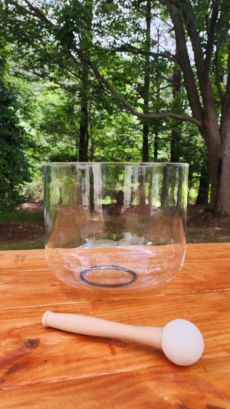Ethereal Harmonies: The Enchanting Resonance of the 10" D# Note 2nd Octave Clear Crystal Singing Bowl with Case - Thecosmicaccess