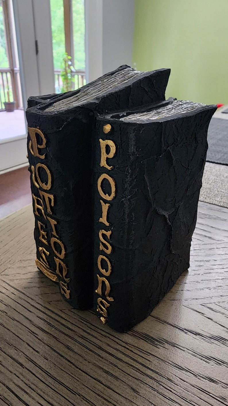 Enchanting Spellbook Tabletop Halloween Decoration - Creepy and Captivating Home Decor Piece - Thecosmicaccess