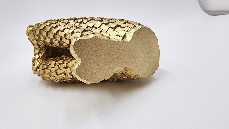 Abstract Thinker Dreamer Sculpture - Handmade Character Statue for Desktop, Living Room, Bookshelf, Study Room - Collectible Art Resin Decor - Thecosmicaccess