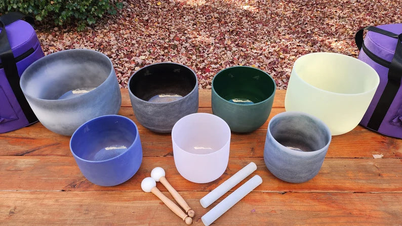 432Hz Gem Fused 7 Set Chakra Crystal Singing Bowls - Citrine, Obsidian, Sapphire, Emerald, Moldavite, Morganite, Lapiz Lazuli with Cases