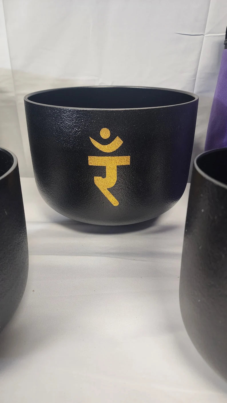 Harmony Unveiled: 432Hz Perfect Pitch Chakra Crystal Singing Bowls Set in Elegant Black with Gold Sanskrit Chakra Symbols