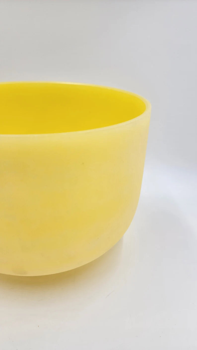 Harmonize Your Spirit with our 432Hz Perfect Pitch 10 inch E Note Solar Plexus Chakra Crystal Singing Bowl Set with Striker and O-ring