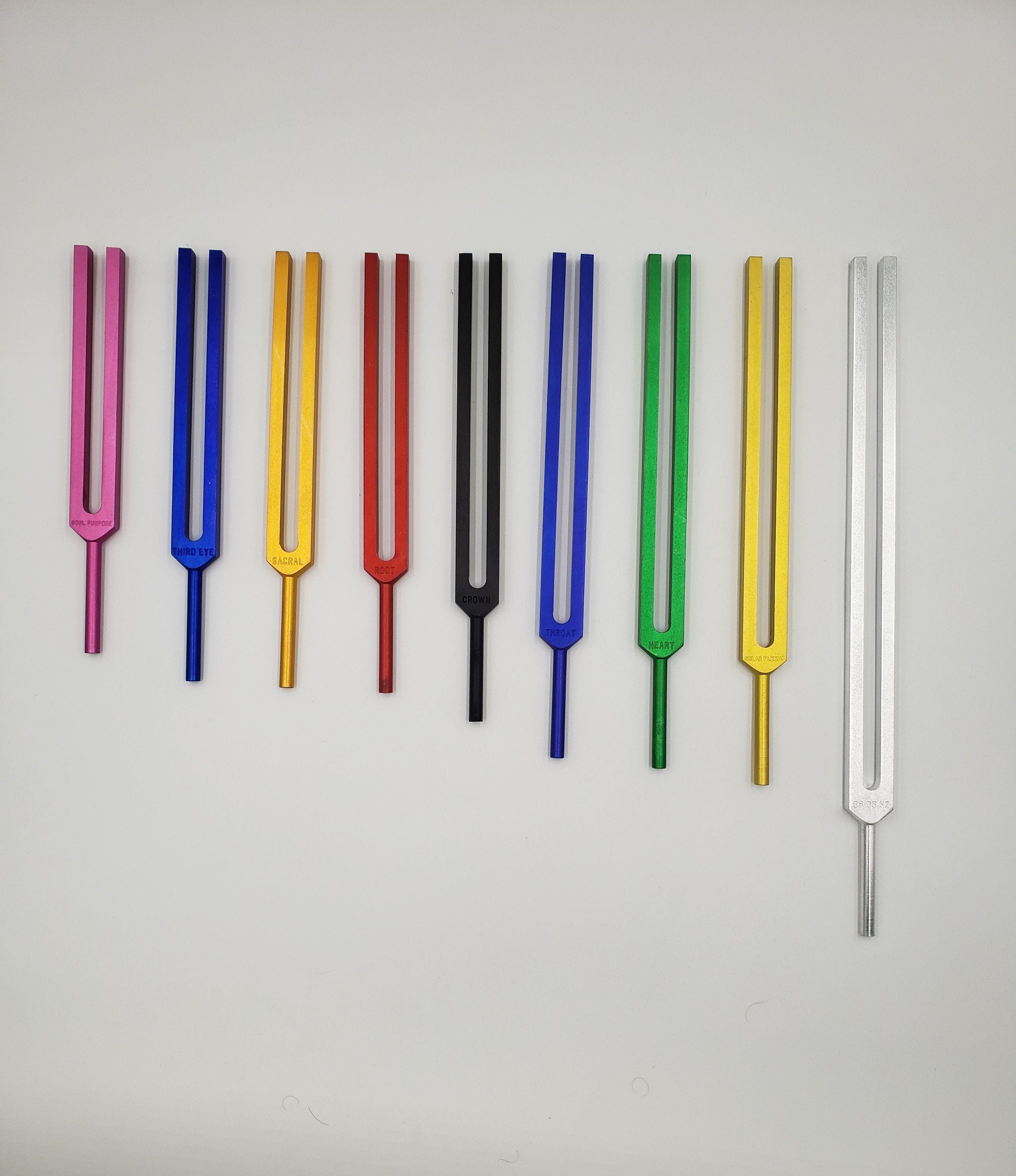 Chakra COLOR Tuning Fork set of 9 FULL SET with Bag and Striker - Thecosmicaccess