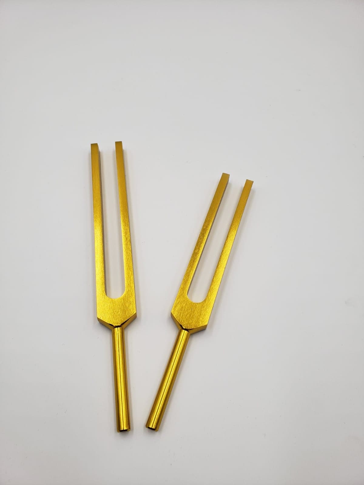 Unweighted Sacred Ratio Pythagorean Tuning Forks with Velvet Bag Striker - Thecosmicaccess