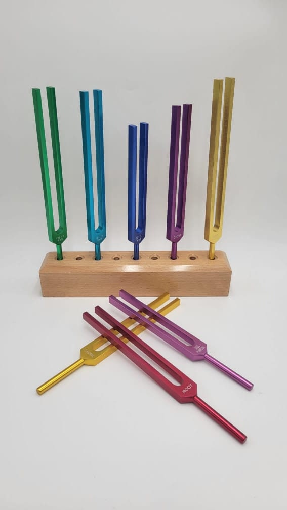 Chakra Set of 8 DYNAMIC Unweighted COLOR Healing Tuning Fork with Solid Wood Tuning Fork Holder a Bag and 4 Strikers - Thecosmicaccess