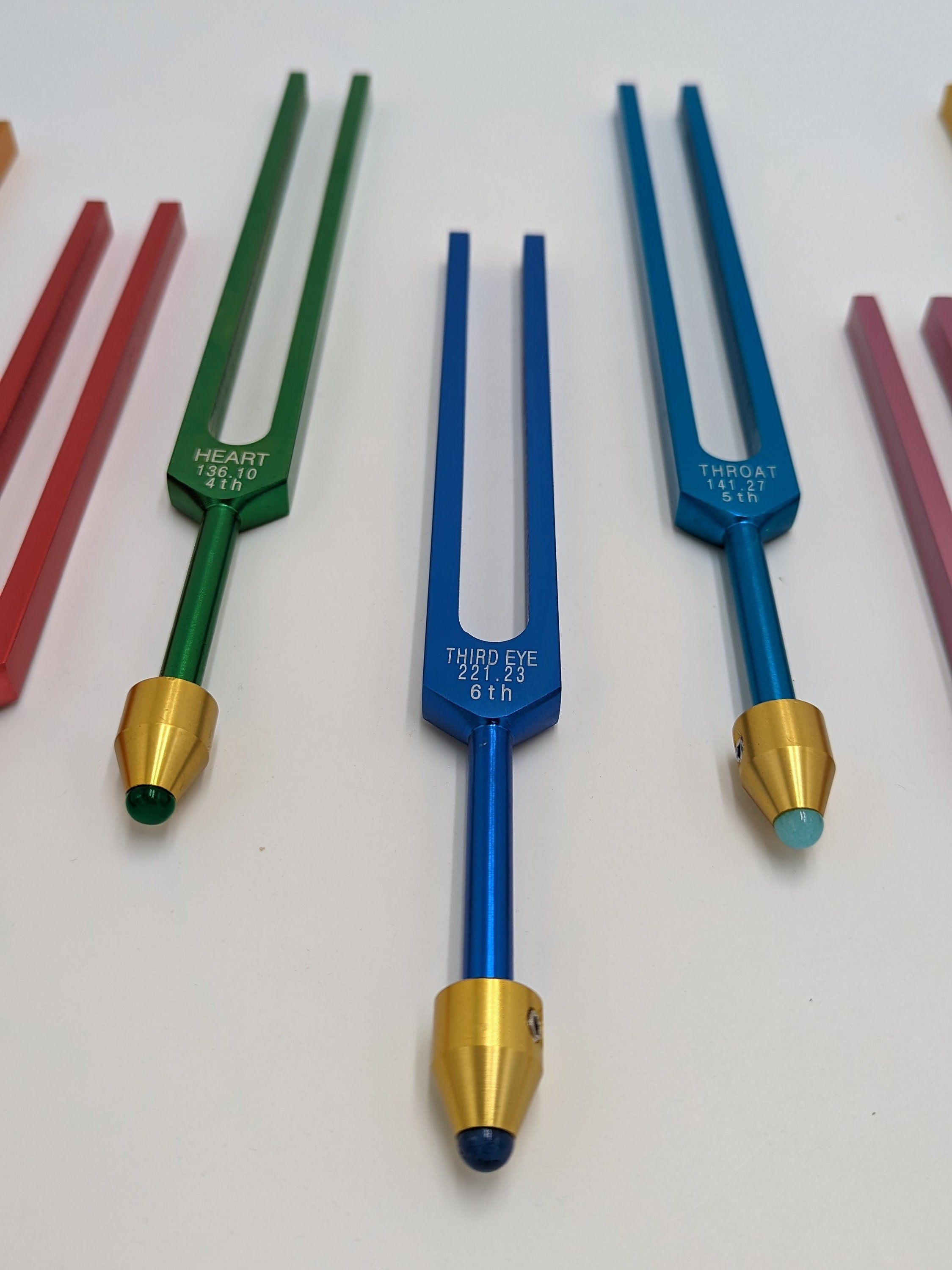 Chakra Color UnWeighted Tuning Fork Set of 8 with 8 GEM AMPLITUDES, Individually Marked Chakra Sign Bags and 8 Mallets Includes Soul Purpose - Thecosmicaccess