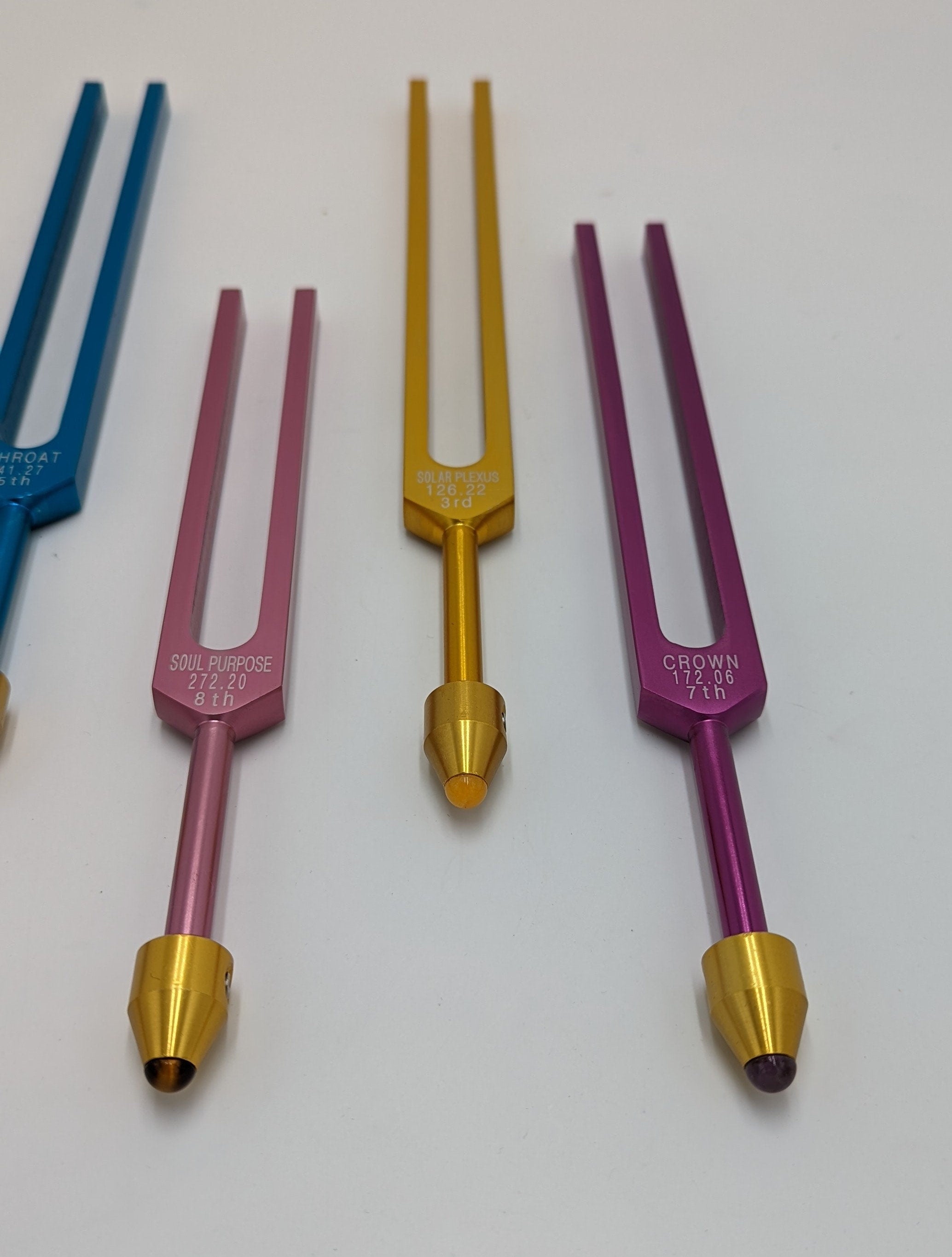 Chakra Color UnWeighted Tuning Fork Set of 8 with 8 GEM AMPLITUDES, Individually Marked Chakra Sign Bags and 8 Mallets Includes Soul Purpose - Thecosmicaccess