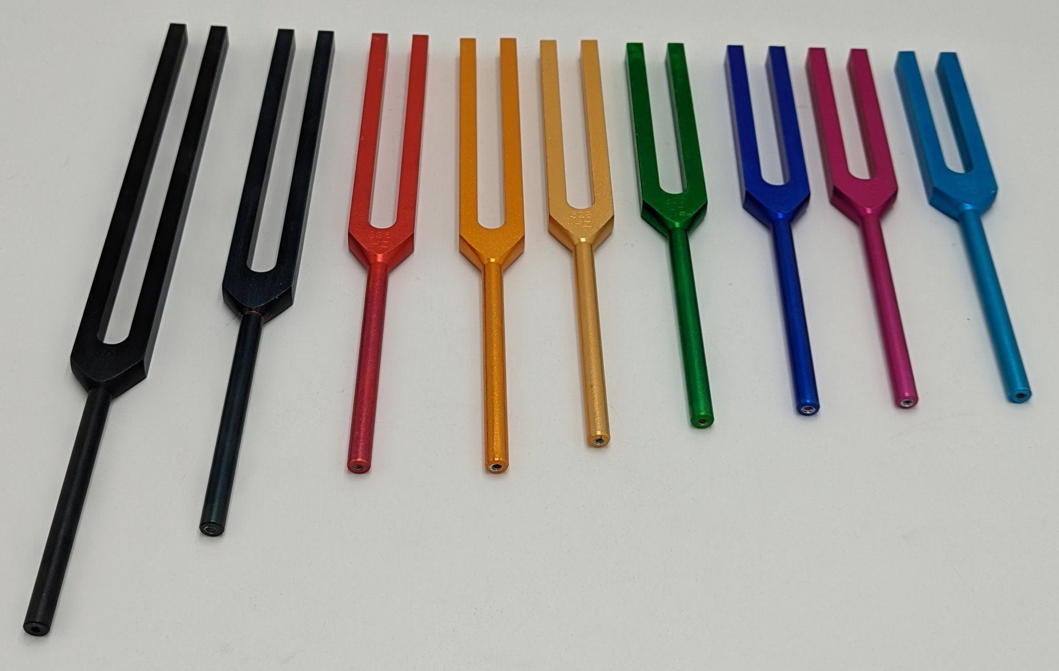 Color Unweighted Solfeggio Tuning Forks Set of 9 with Mallet and Velvet Bag - Thecosmicaccess