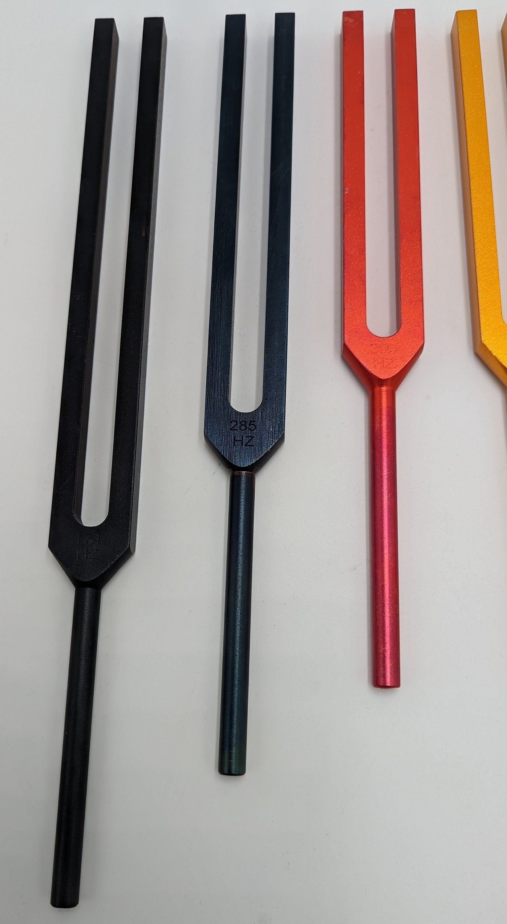 Color Unweighted Solfeggio Tuning Forks Set of 9 with Mallet and Velvet Bag - Thecosmicaccess