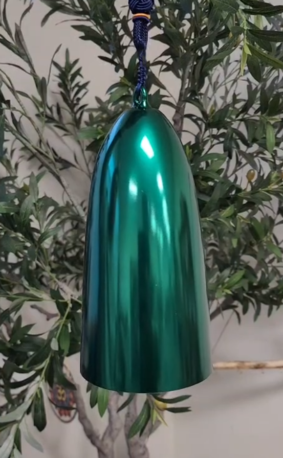 432HZ 4.6" F5 Heart Chakra Crystal Bell Yoga Meditation Clear Crystal Singing Bowl with Striker