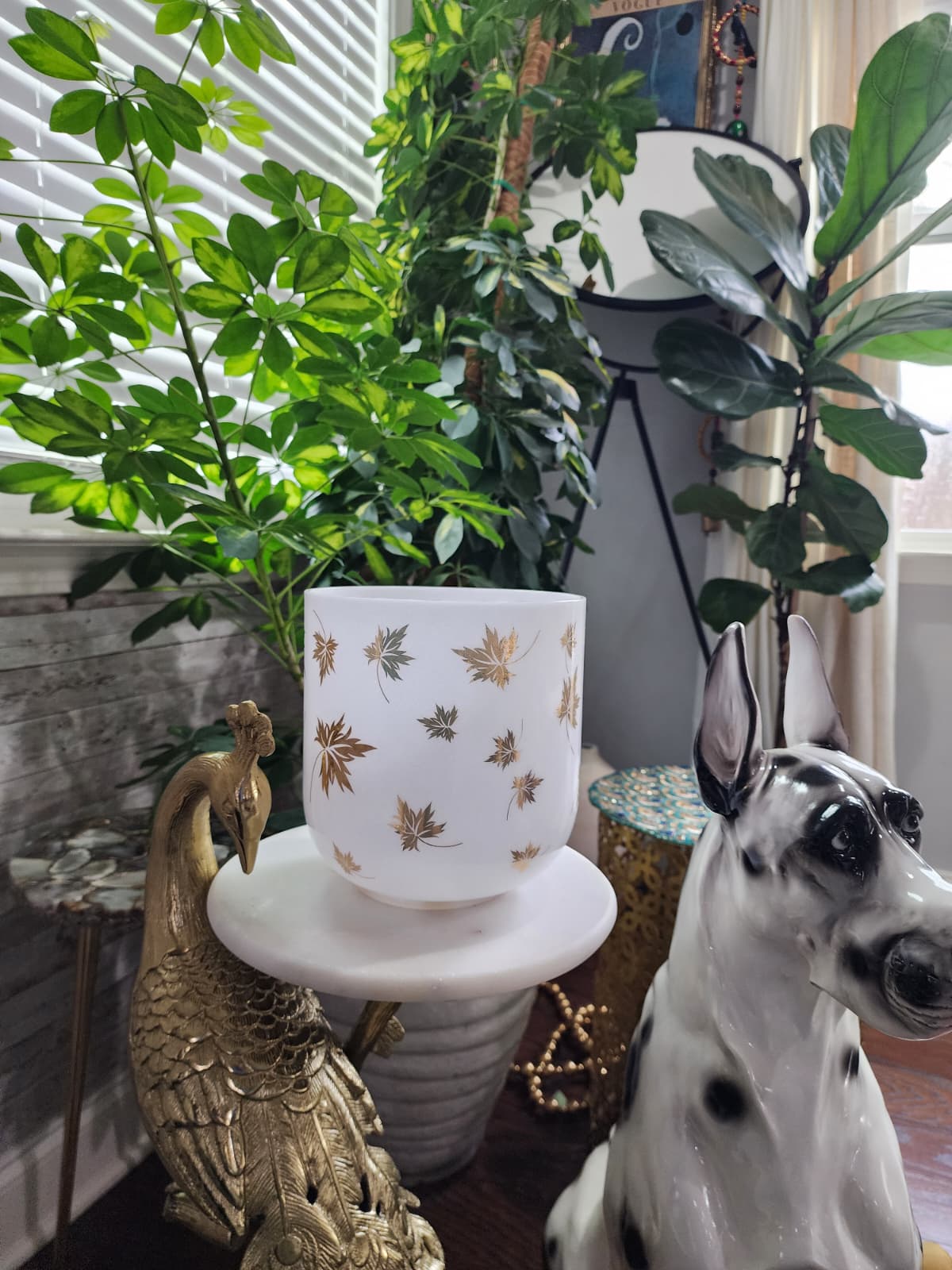 7 inches Opal Gem fused Crystal Singing Bowl w/ Real Gold Maple Leaf Pattern includes Padded Secure Case, O-ring, and Striker