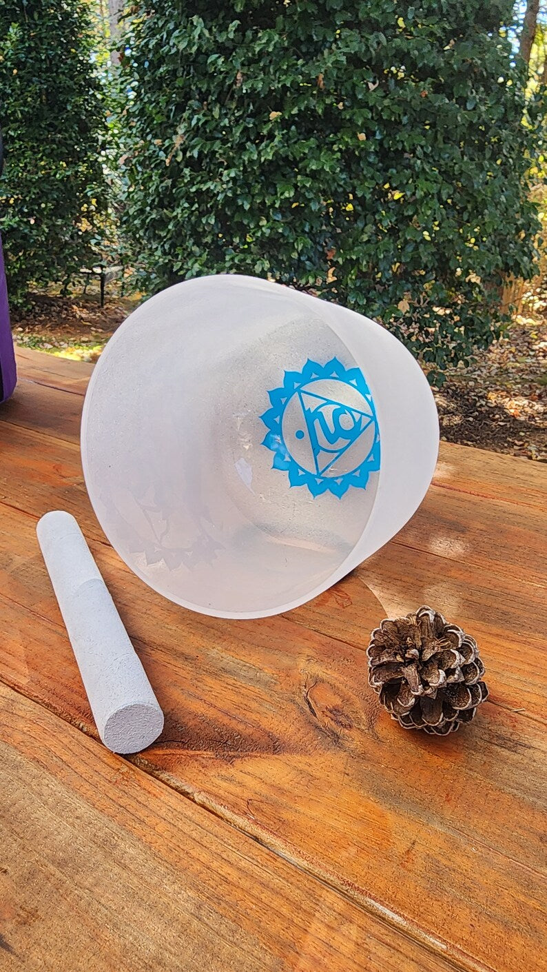 432Hz 11"D 9"F 8"G Set of 3 Inner Chakra Sign Crystal Singing Bowl Set with Padded Secure Case, Strikers, and O-rings